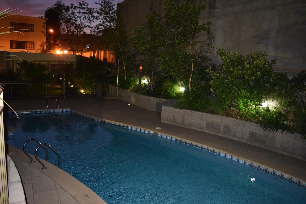 Sys Suites Lord Cochrane Santiago Exterior photo